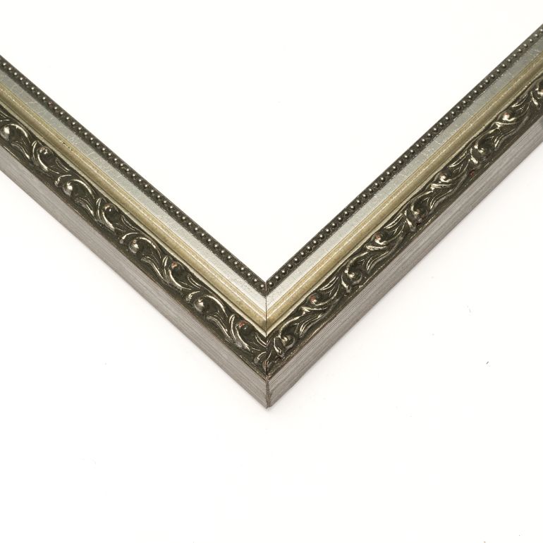 Ornate Silver with Beaded Edge Picture Frame